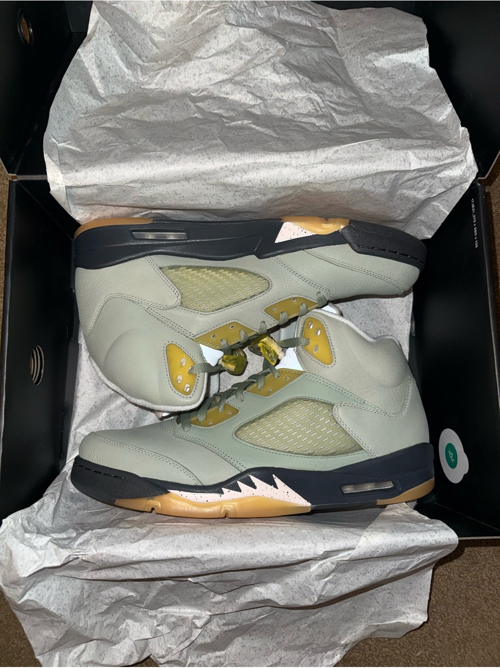 Jordan• 5 Retro in Jade Horizon, Desert Sand